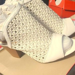 Dress sandals